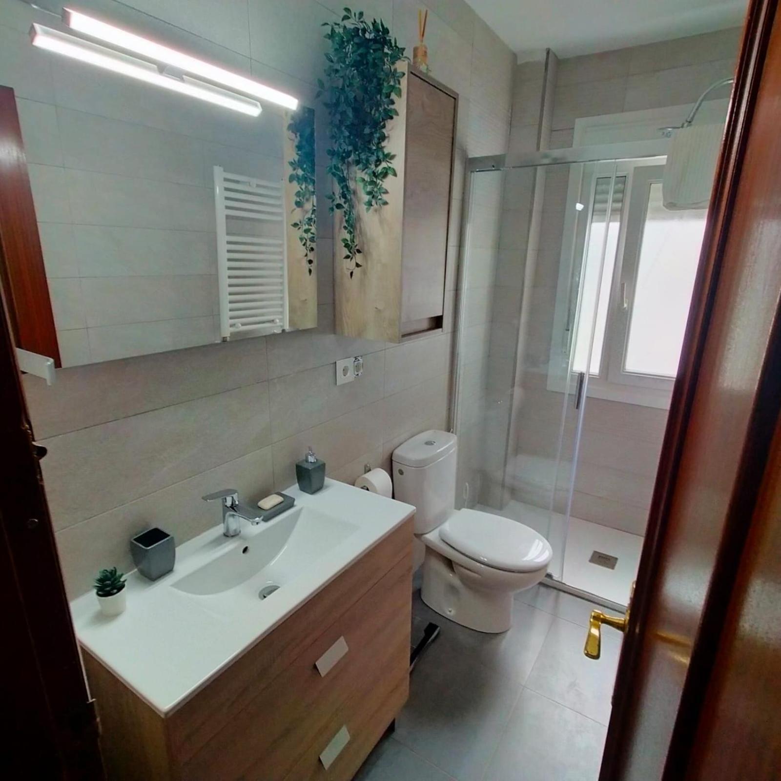Apartamento Soleado Para 8 Personas En Santona Santoña Exterior foto