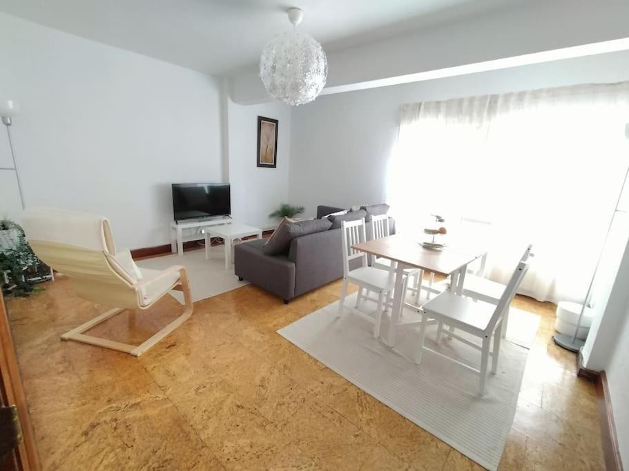 Apartamento Soleado Para 8 Personas En Santona Santoña Exterior foto